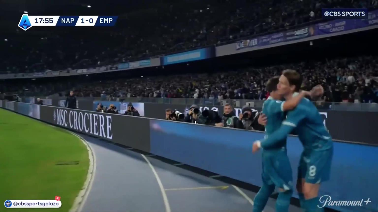 完美進(jìn)球！麥克托米奈中場帶球一條龍外圍勁射破門！