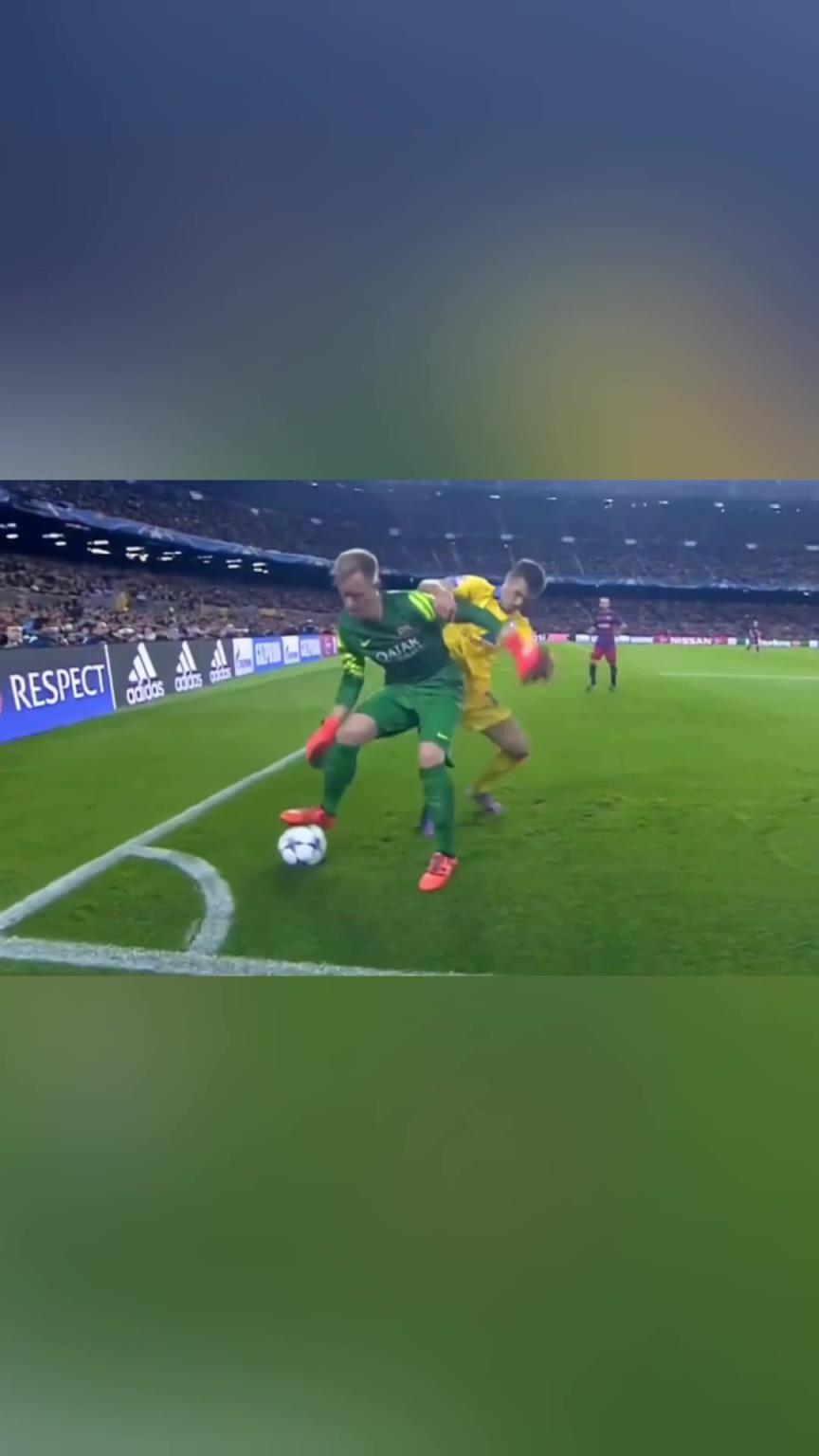 特爾施特根：老子的護(hù)球像亨利！誰來了也不好使！