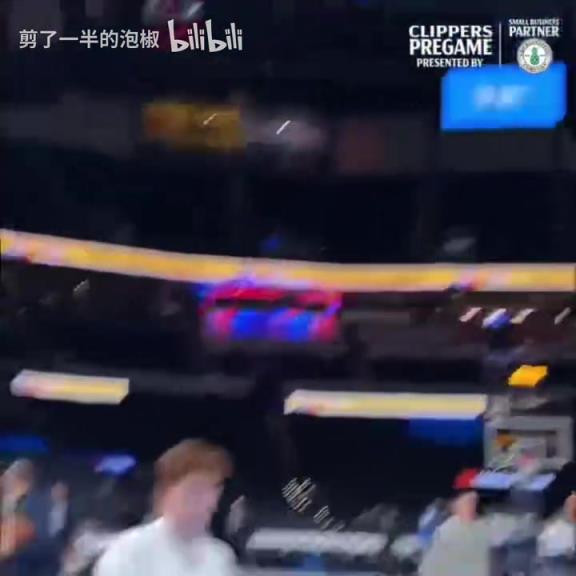 寶藏球員！你覺得小瓊斯能延續(xù)去年季后賽的亮眼表現(xiàn)嗎？