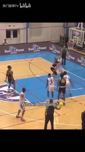 一分變兩分！這哥們得感謝5號(hào)為他成就了名場面！